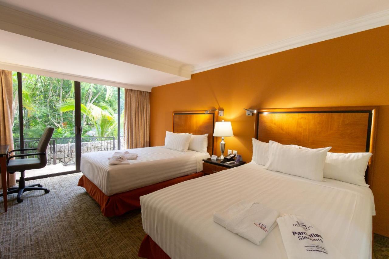 HS HOTSSON Hotel Tampico Exterior foto