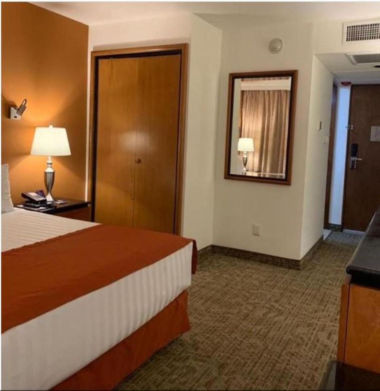 HS HOTSSON Hotel Tampico Exterior foto